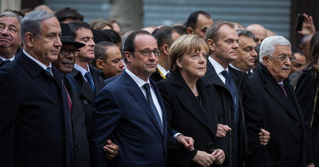 Staatschefs demonstrieren in Paris nach dem Terrorangriff auf Charlie Hebdo